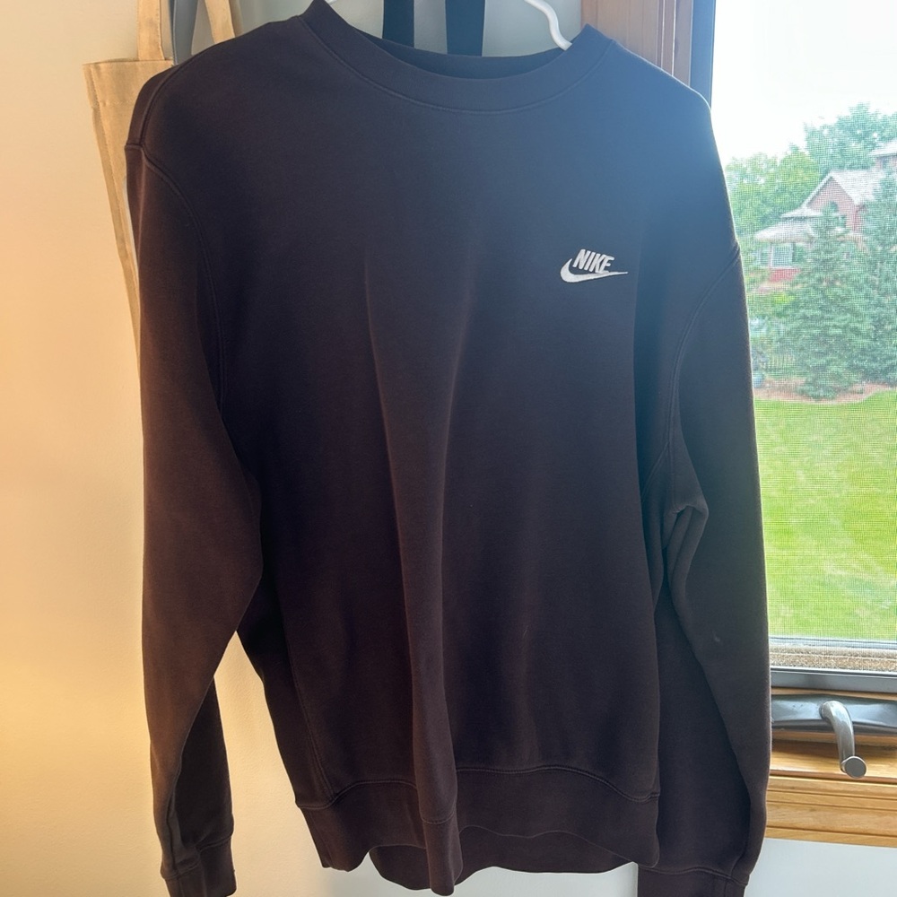 Nike Men's Dark Brown Crewneck Sweater